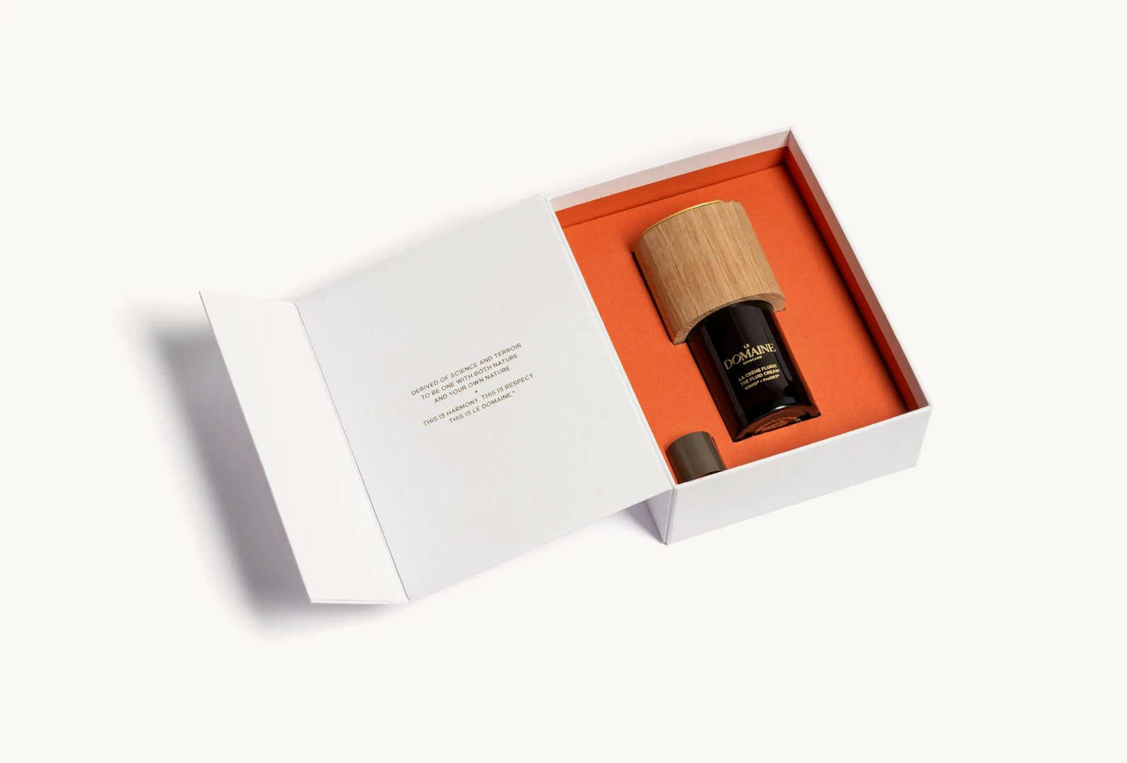 LA CREMA FLUIDA - Le Domaine - Skin Care.