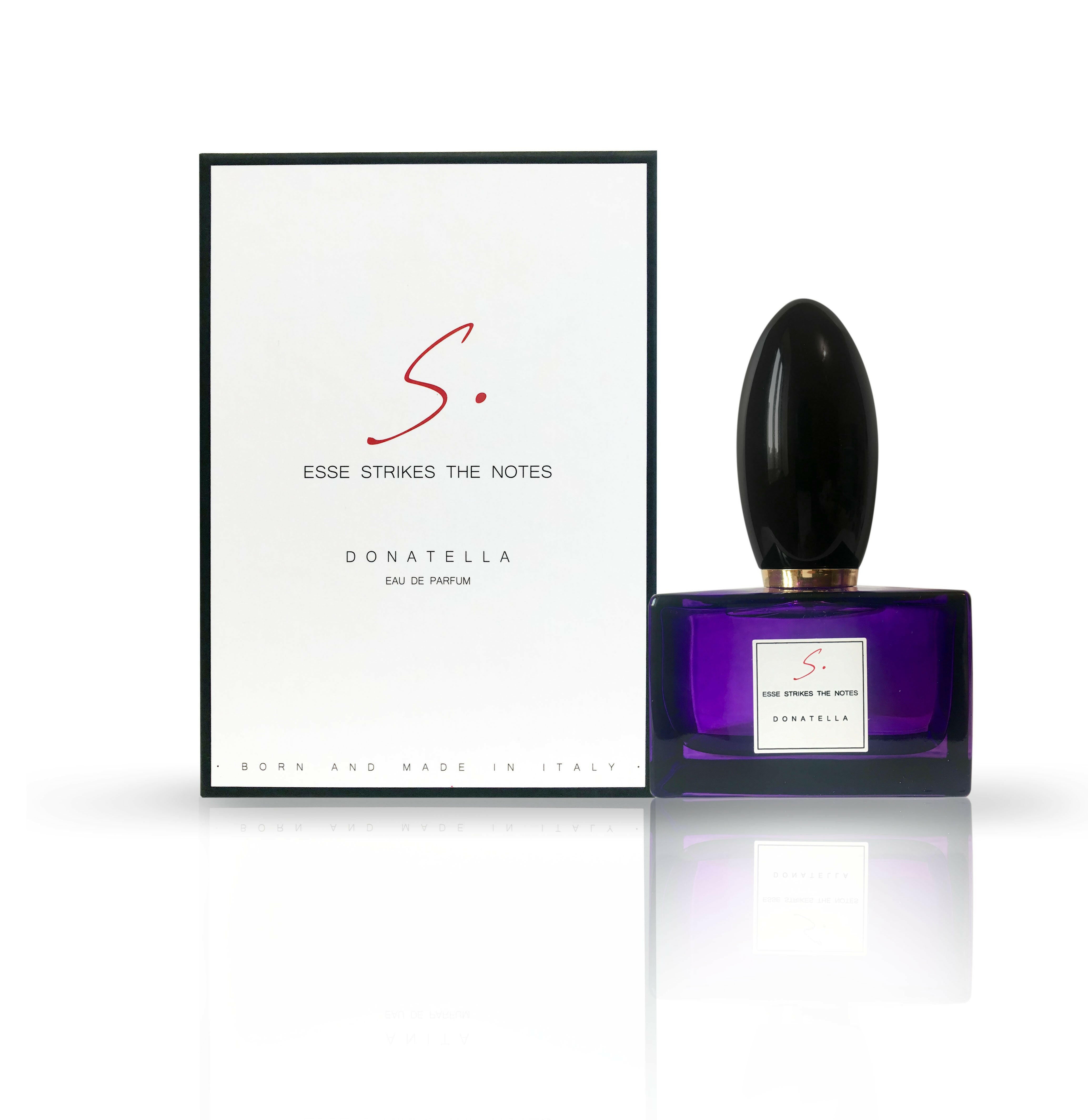 Donatella -  Esse Strikes the Notes -  perfume
