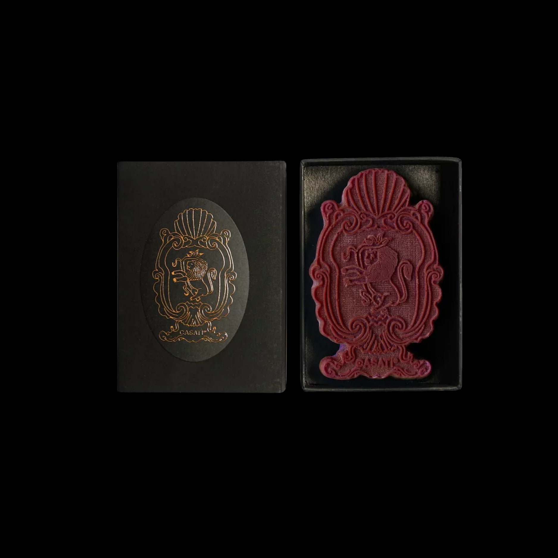 Casati Big Cameo Red Cardinal